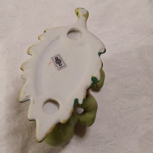 UCGC vintage turtle on leaf duo - Picture 3 of 7